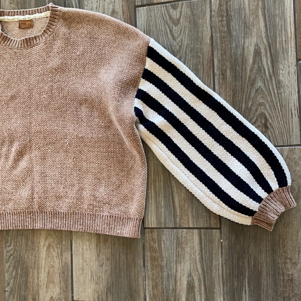 POL sweater - Picture 3 of 4